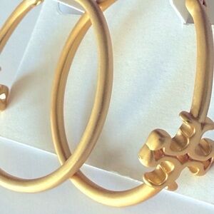 Vintage Luxe Kira  18k gold tone Charm hoop earrings New